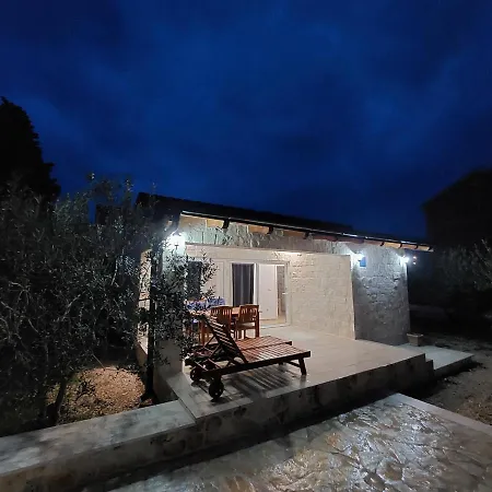 Apartment Morovi Dvori *